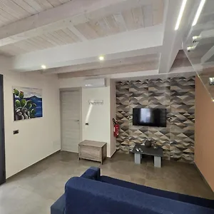 albertos-house-catania.catania-hotels.net/